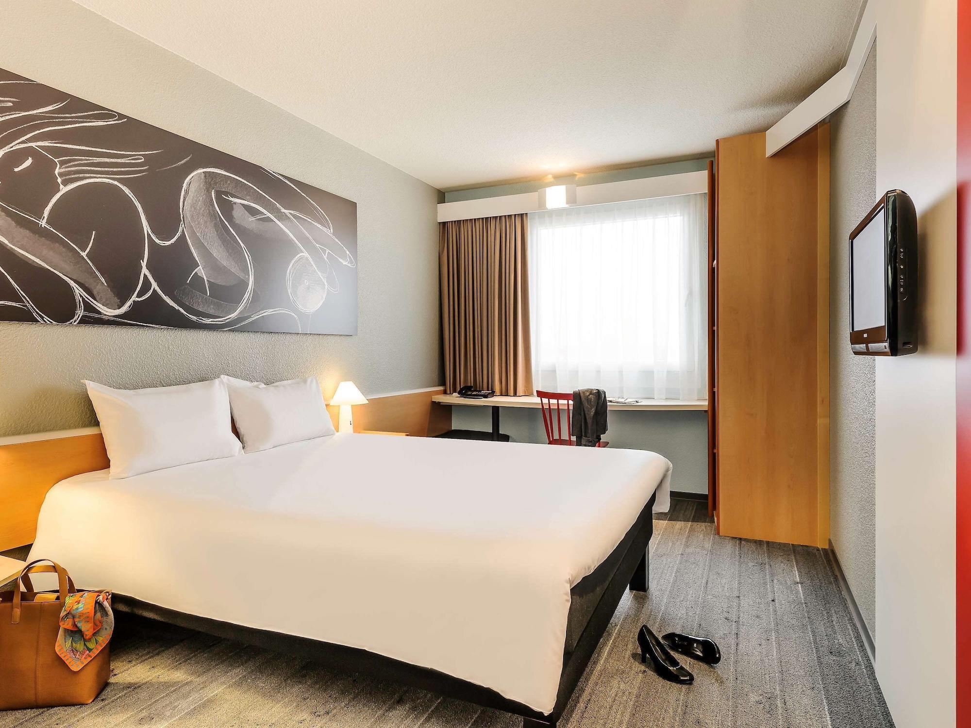 Hotel Ibis Hamburg Alsterring Exterior foto