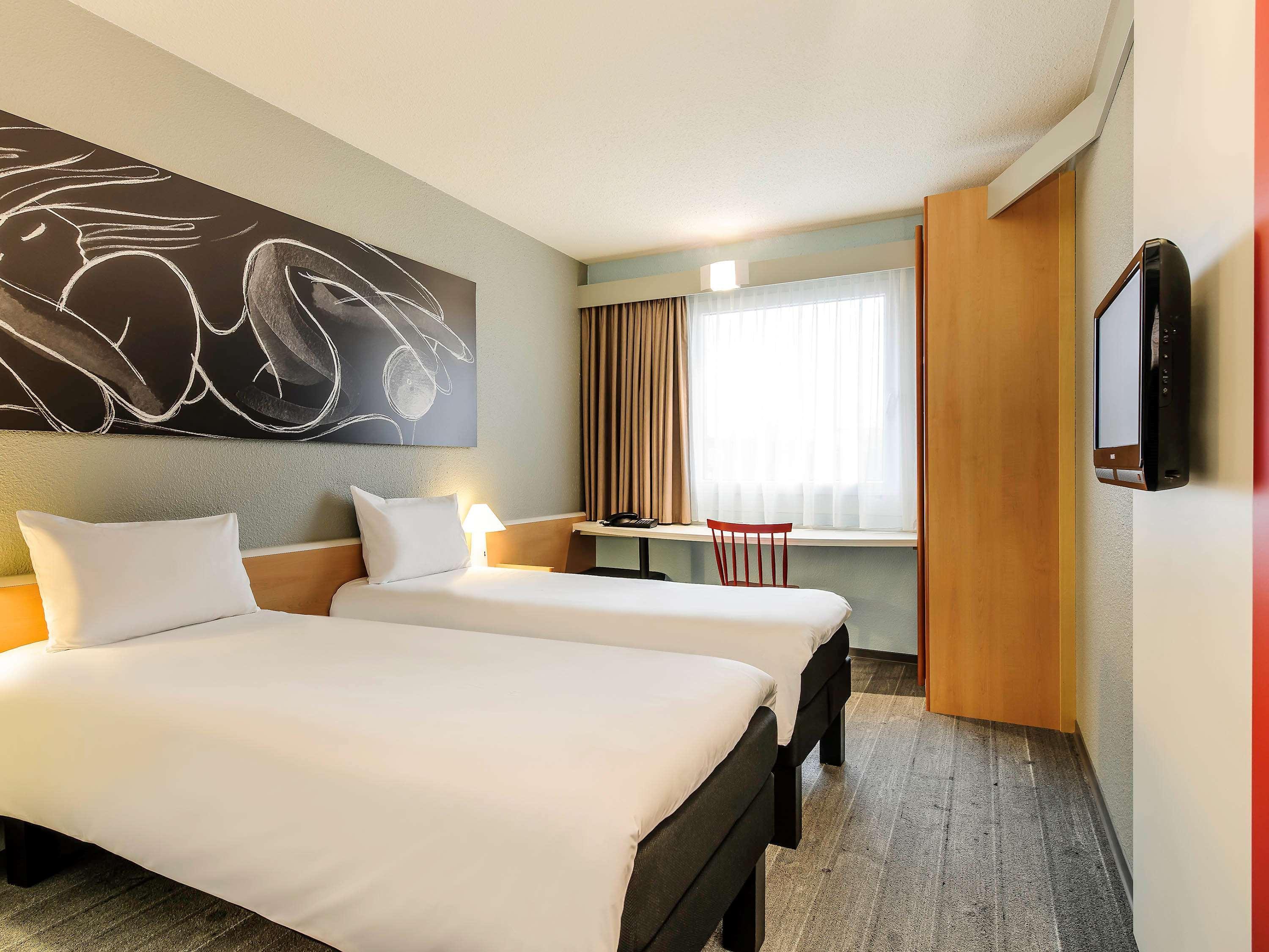 Hotel Ibis Hamburg Alsterring Exterior foto