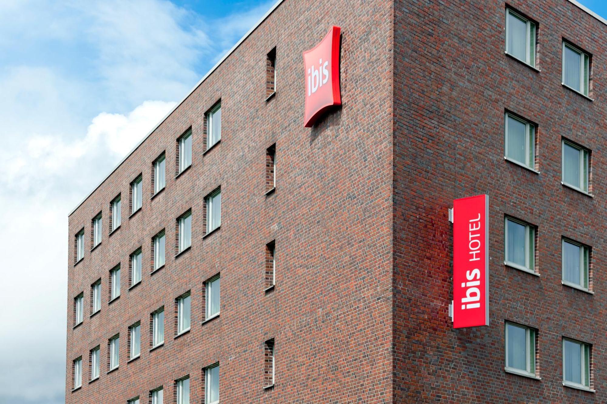 Hotel Ibis Hamburg Alsterring Exterior foto